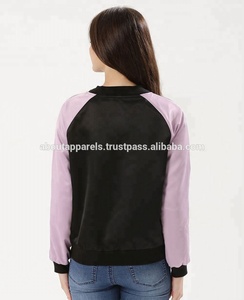 Veste bomber en satin de soie polyester respirante à rayures imprimées pour femmes grande taille, nouveau design, style tendance, en vente - Product Image 3