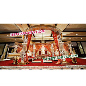 Mandap de Cristal con Fibra Dorada para Bodas Indias, Decoración Moderna para Bodas, Fabricante de Mandaps, Nuevo Hampshire, Nuevo México - Product Image 1