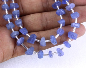 Naturel Bleu Tanzanite Gemme À Facettes Pépites Forme DIY Perles pour La Fabrication De Bijoux Top Qualité En Gros - Product Image 2