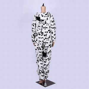 Nieuw ontwerp, schattige gepersonaliseerde volwassen anime koe onesie - Product Image 3