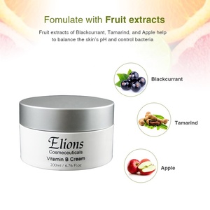 Crème anti-âge éclaircissante à la vitamine B pour l'élimination des points noirs et de l'acné - Product Image 4