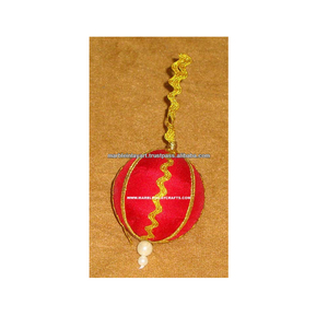 เครื่องประดับคริสต์มาสรูปทรงลูกบอลปักมือ - Product Image 1