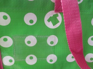 Bolsa de Compras Reutilizable de PP Tejido KD-SB1270, Color Personalizado, Botón Metálico, Base de Cartón, Impresión por Grabado para Uso Publicitario - Product Image 4