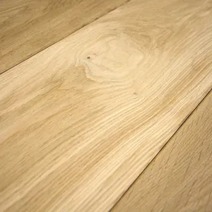 Beveled 20x180 mm Solid Oak Wood Flooring