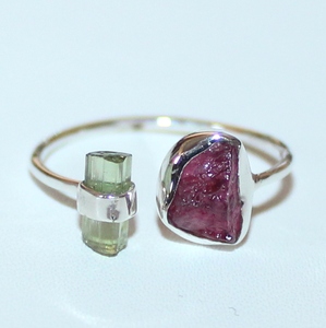 Bague faite à la main en argent sterling tourmaline rose pour fiançailles et bague de promesse de mariage pour femmes bague rose délicate - Product Image 1