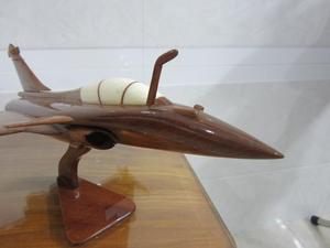 Modèle d'avion en bois du Vietnam - Product Image 6