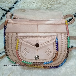 กระเป๋าสะพายหนังแท้ทำด้วยมือสำหรับผู้หญิง MA Origin, กระเป๋าหนังแท้ลายพระจันทร์ครึ่งเสี้ยวแนววินเทจ - Product Image 2