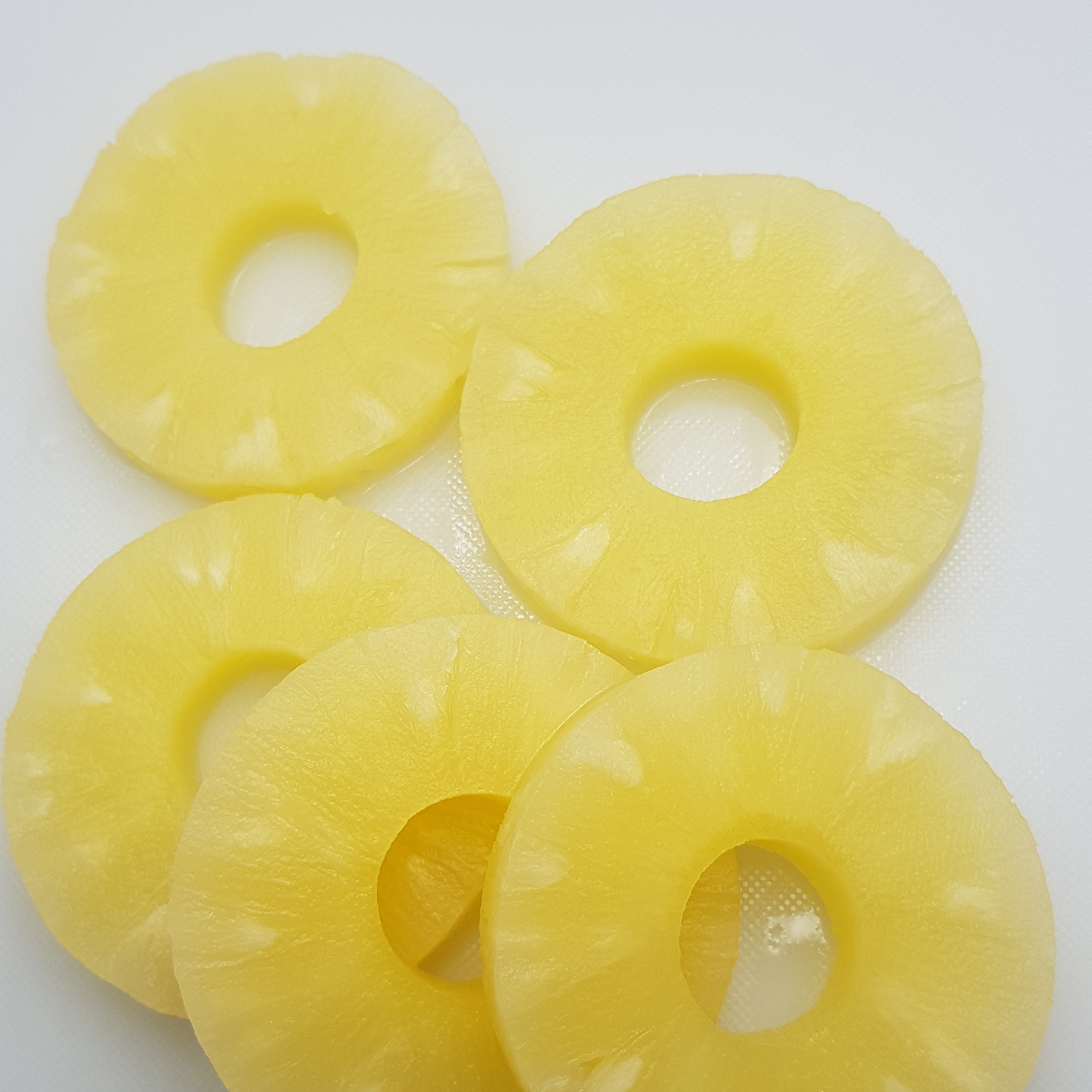Pineapple rings. Pineapple rings. Pineapple ring png. Pineapple rings design. Ананас колечками.
