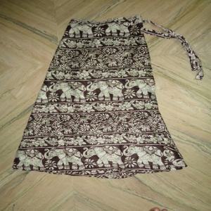 Nouveau coton éléphant Mandala imprimé couleur unie dames Wrap jupes rondes fournisseur en gros de l'inde - Product Image 2