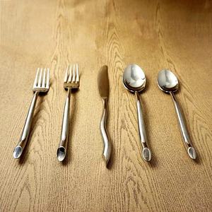 Couverts en acier inoxydable, couverts à dos rond et poli argent antique, couverts dans une boîte cadeau, couverts en acier inoxydable - Product Image 4