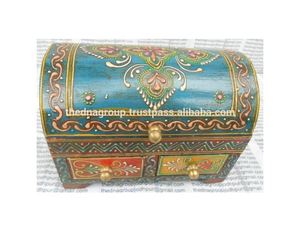 Coffre de style antique avec tiroirs en bois peint, boîte-cadeau en MDF modèle rond - Product Image 1