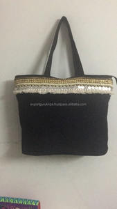 Diseñador hecho a mano Handloom tela borla bolso de hombro al por mayor para las mujeres - Product Image 2