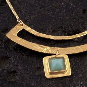 สร้อยคอโชกเกอร์แฮนด์เมดออกแบบแฟนซีผู้หญิงชุบทอง - Product Image 1