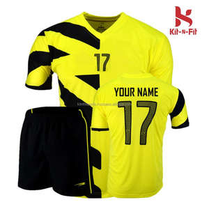 Pakistan Sublimazione Nuovi Disegni di Alta Qualità A Buon Mercato Bianco Giallo Shorts Nero Uniforme di <span class=keywords><strong>Calcio</strong></span> di <span class=keywords><strong>Calcio</strong></span> Della Camicia - Product Image 1