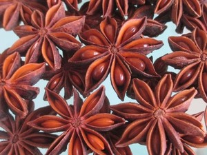 Vietnam Anis étoilé Qualité supérieure Séché Automne/Printemps Prix de traitement de l'anis étoilé - Product Image 3