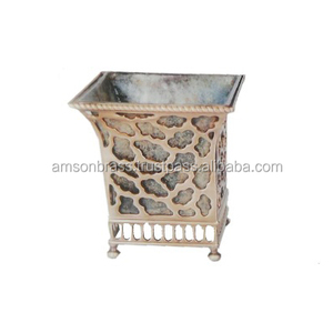 Pot de fleurs décoratif de jardin en métal aluminium brillant fini argent - Product Image 2