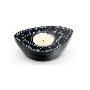 Porte-bougie en pierre de savon noire faits à la main - Product Image 1