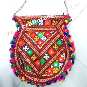 Bolsa feminina estilo gujarati, bolsa de corpo cruzado bordado de pom-estilo indiano vintage