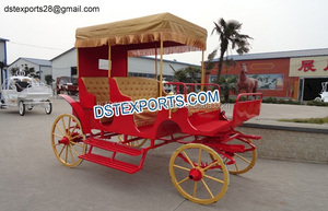 Petite calèche à chevaux pour mariage, calèche sculptée à chevaux, calèche décorée à chevaux - Product Image 4