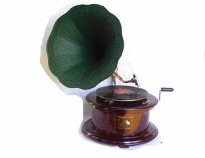 Gramófono con cuerno verde, Base de madera en forma redonda, decoración del hogar, Gramófono de estilo náutico - Product Image 2