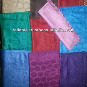 Châles d'été en viscose Pashmina de longueur moyenne pour femmes Self Design pour femmes multi-usages - Product Image 2