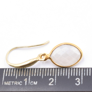 เรนโบว์มูนสโตน31ถึง32มม. พร้อมหูลวด Marquise รูปร่างต่างหูเงินชุบทอง - Product Image 3