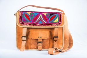 กระเป๋าเอกสารหนังแท้สไตล์วินเทจสีน้ำตาลแฟชั่นฤดูร้อนทำด้วยมือปักด้วยลวดลายเรขาคณิต - Product Image 2