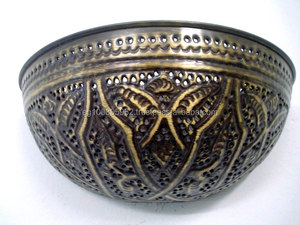 โคมไฟติดผนังประดับด้วยลูกบอลทองเหลืองทำมือหรูหราพร้อมคุณสมบัติการล้างผนัง BR271 - Product Image 3