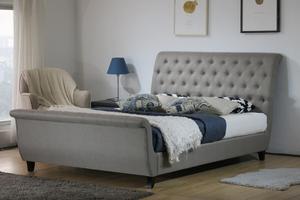 Cadre de lit double capitonné en tissu Chesterfield Elisa MWF 2026 au design moderne - Product Image 3