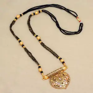 חתונה אוסף זהב צבע מלאכותי אמריקאי יהלומי Mangalsutra