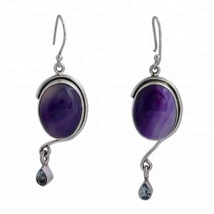 Blue Lace Agate Gemstone Argent sterling 925 avec lunette plaquée argent Boucles d'oreilles à la mode pour cadeau de mariage ou fêtes. - Product Image 1