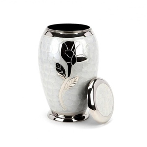 Urne funéraire métallique et souvenirs Rose fleur gravure émail blanc nacre crémation adulte urne à vendre - Product Image 2