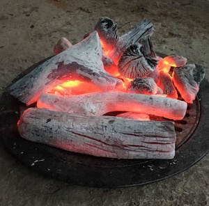 Charbon de bois blanc de litchi de haute qualité du Vietnam, bon prix, pour les barbecues - Product Image 4