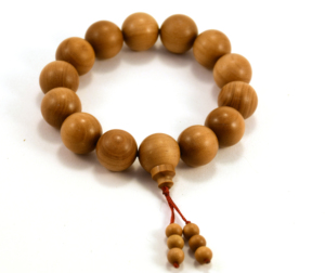 ลูกปัดไม้สำหรับพระพุทธศาสนาและการปฏิบัติทางจิตวิญญาณลูกปัดไม้จันทน์ Mysore - Product Image 1