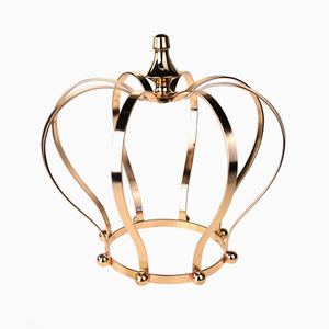 Couronne de table décorative en métal or rose - Product Image 1