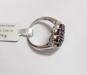 Bague en argent rhodolite grenat poire coupe bijoux fins pour mariages et fêtes plaqué rhodium avec un design unique - Product Image 5