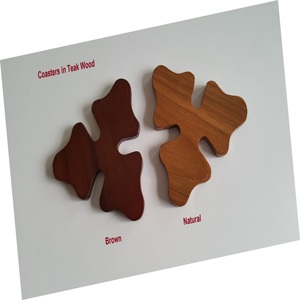 Posavasos de madera de teca hechos a mano - Product Image 1