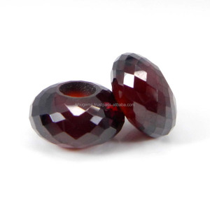 Cuentas de Piedra Preciosa de Granate Facetado Redondo de 14x8x5mm con Orificio Grande, Modelo IG3023, Ishugems - Product Image 1