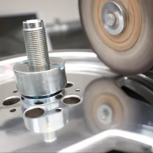 Máquina de reparación de ruedas con pulido, 10 ''-34'' - Product Image 1