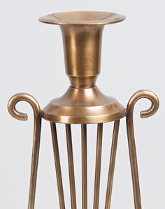 Portavelas de latón Más vendidos Nuevo diseño Hecho a mano Fancy Home & Hotel Ware Candle Stick Holder - Product Image 2