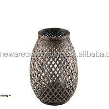 Lanterne à bougie suspendue écologique pour la décoration intérieure et l'éclairage extérieur fabriquée au Vietnam à partir de rotin - Product Image 6