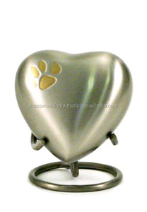 Urne funéraire pour animaux de compagnie en forme de cœur avec support, style américain, en métal - Product Image 5