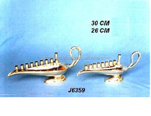 Bougeoir en laiton coulé de haute qualité Menorah bougeoir en métal Menorah finition polie laiton Aladin Chirag bougeoir - Product Image 2
