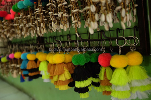 Porte-clés à pompon et pompon en coton personnalisé du meilleur modèle - Product Image 6