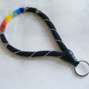พวงกุญแจลูกปัดหลากสีกำไลข้อมือลูกปัดสีดำทำมือความสุข - Product Image 1