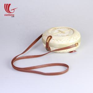 Bolso cruzado tejido de bambú con lentejuelas bordadas, lazos, cadenas, decoraciones, cierre de cubierta, elegante diseño de paja circular - Product Image 4