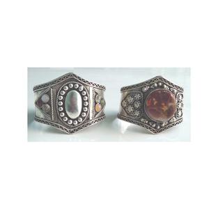 สร้อยข้อมือทองเหลืองกับหินสีแดงและสีขาวในเงินโบราณเสร็จสิ้นสร้อยข้อมือโลหะและกำไล - Product Image 6