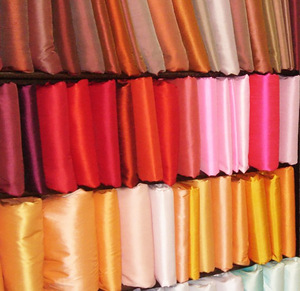กล่องเครื่องประดับผ้าไหมสีเทา100% หรูหราของขวัญระดับพรีเมี่ยมจากประเทศไทย - Product Image 6