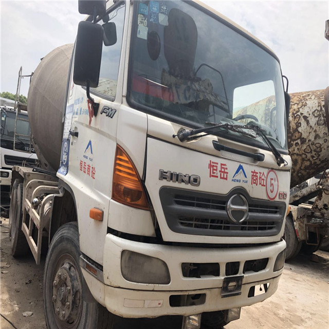 Бетономешалка HINO 700 б/у/левый руль 6X4, бетономешалка Hino