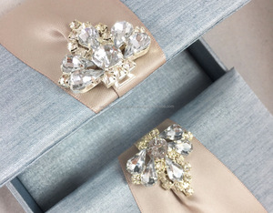 Chất Lượng Cao Cấp Luxury Couture Tôn Tạo <span class=keywords><strong>Gatefold</strong></span> Lụa Thiệp Mời Đám Cưới Hộp - Product Image 2